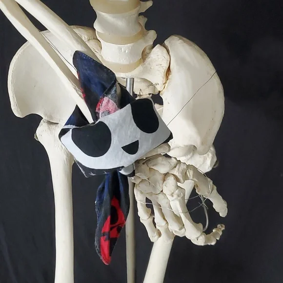 VTG Hot Topic Skelanimals Kit The Cat Square Bandana Scarf Accessory Sz 20"x 20" - Picture 16 of 16